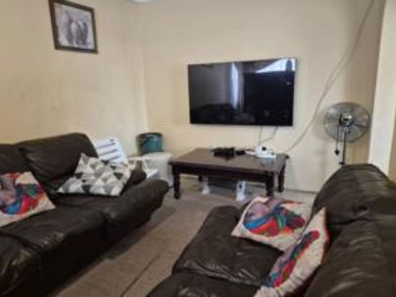 House For Sale in Ivy Park - Photo 9