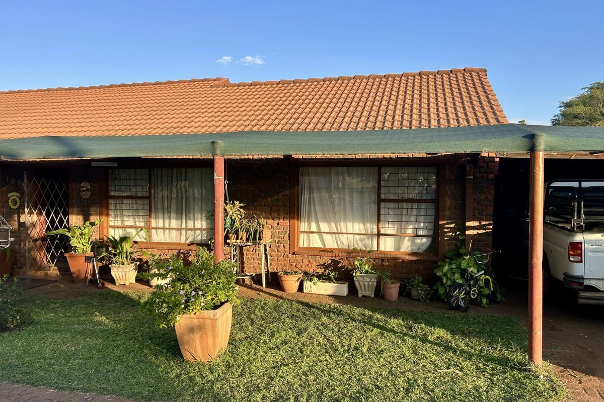 House For Sale in Bokfontein AH - Photo 2