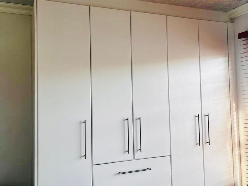 House For Sale in Motherwell - Photo 9