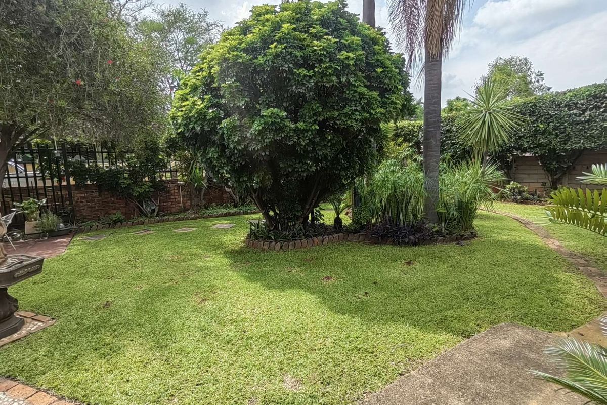 House For Sale in Eldorette - Photo 3