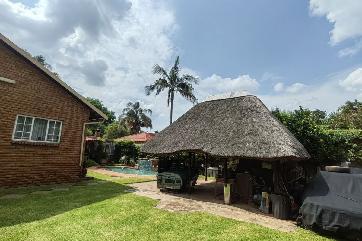 House For Sale in Eldorette - Photo 4