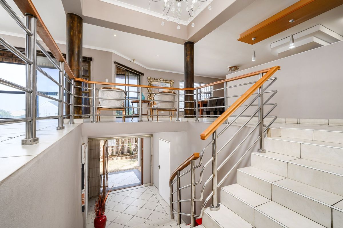 House For Sale in Bluewater Bay - Photo 5