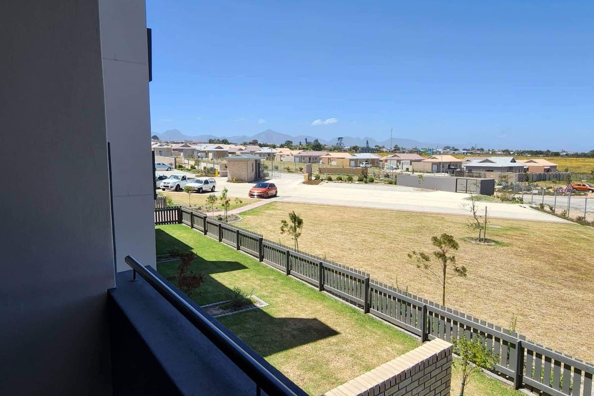 Apartment For Sale in Hansmoeskraal AH - Photo 5