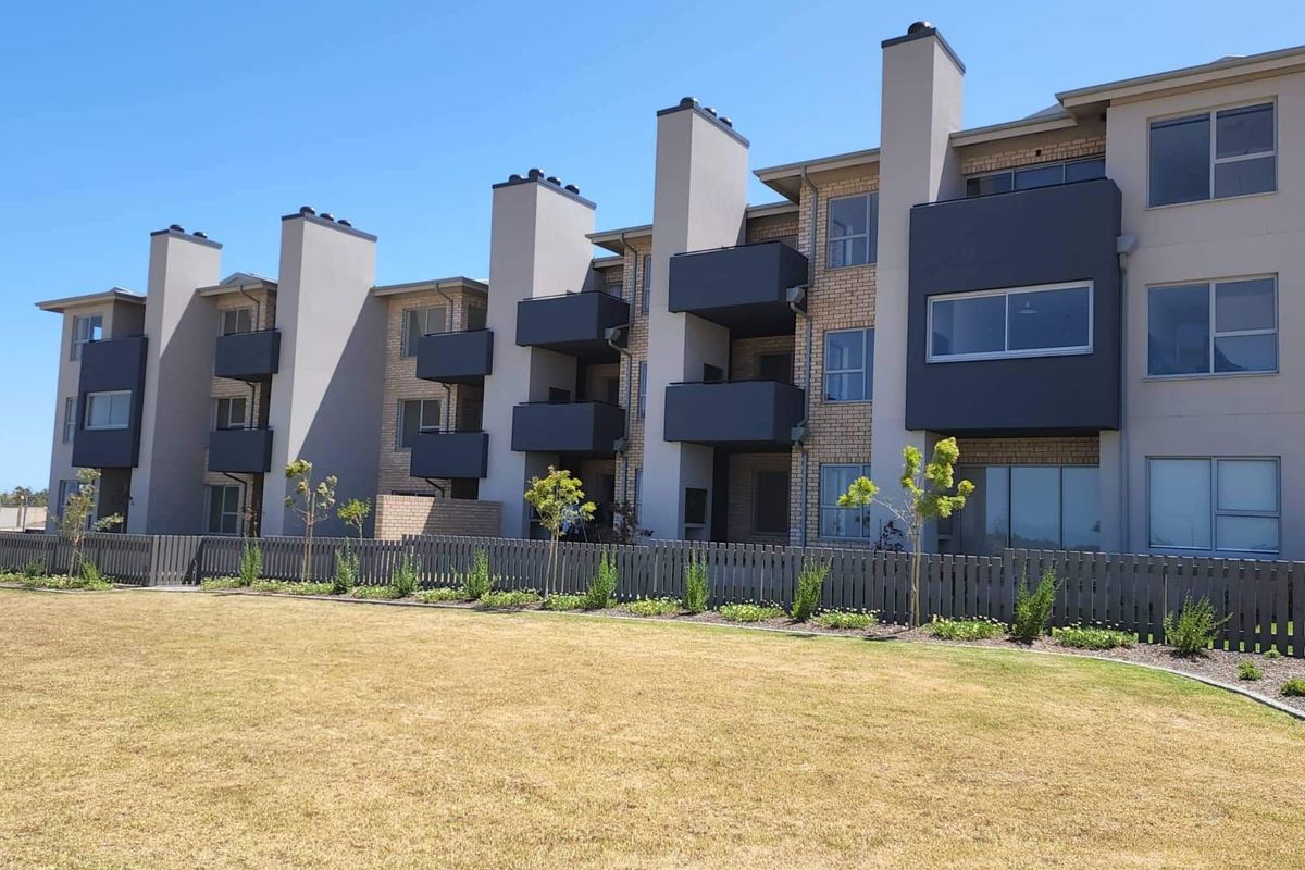 Apartment For Sale in Hansmoeskraal AH - Photo 3