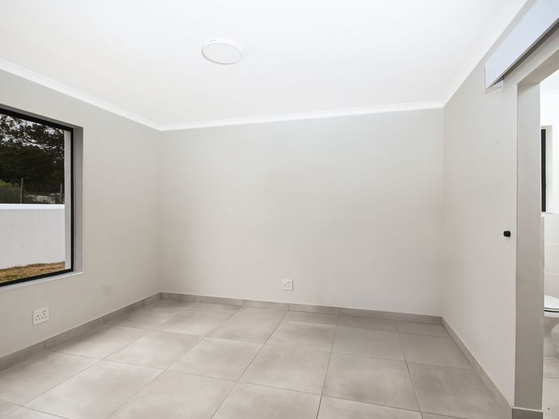 House For Sale in Grabouw Central - Photo 2