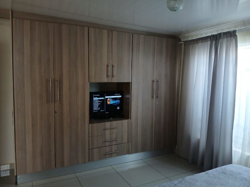 House For Sale in Westenburg - Photo 6