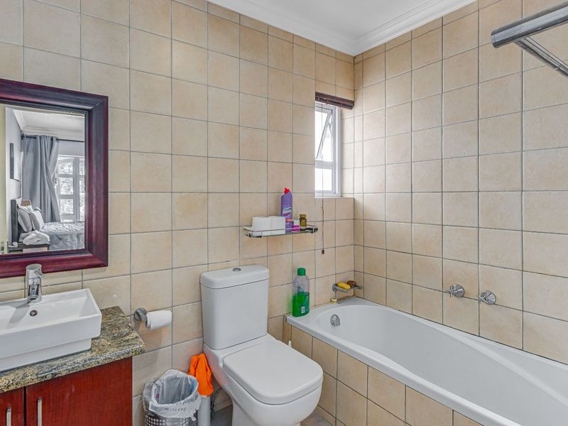 Apartment For Sale in Edenburg - Photo 8