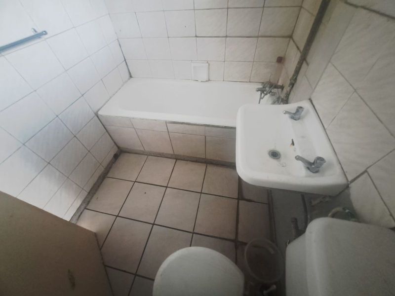 Apartment For Sale in Pretoria West - Photo 9