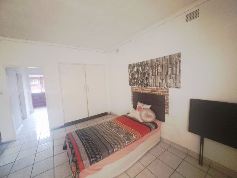 Apartment For Sale in Pretoria West - Photo 7