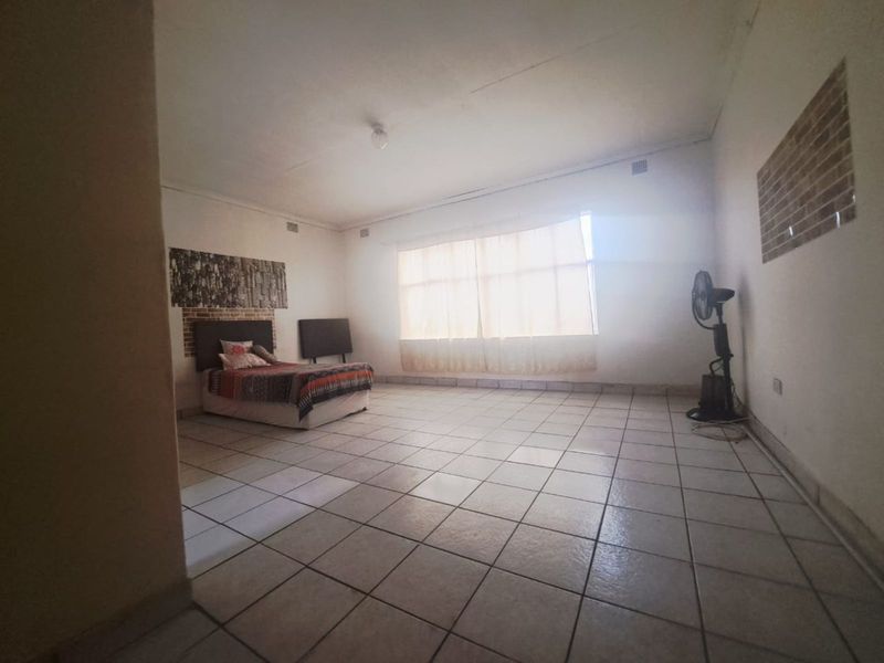 Apartment For Sale in Pretoria West - Photo 3