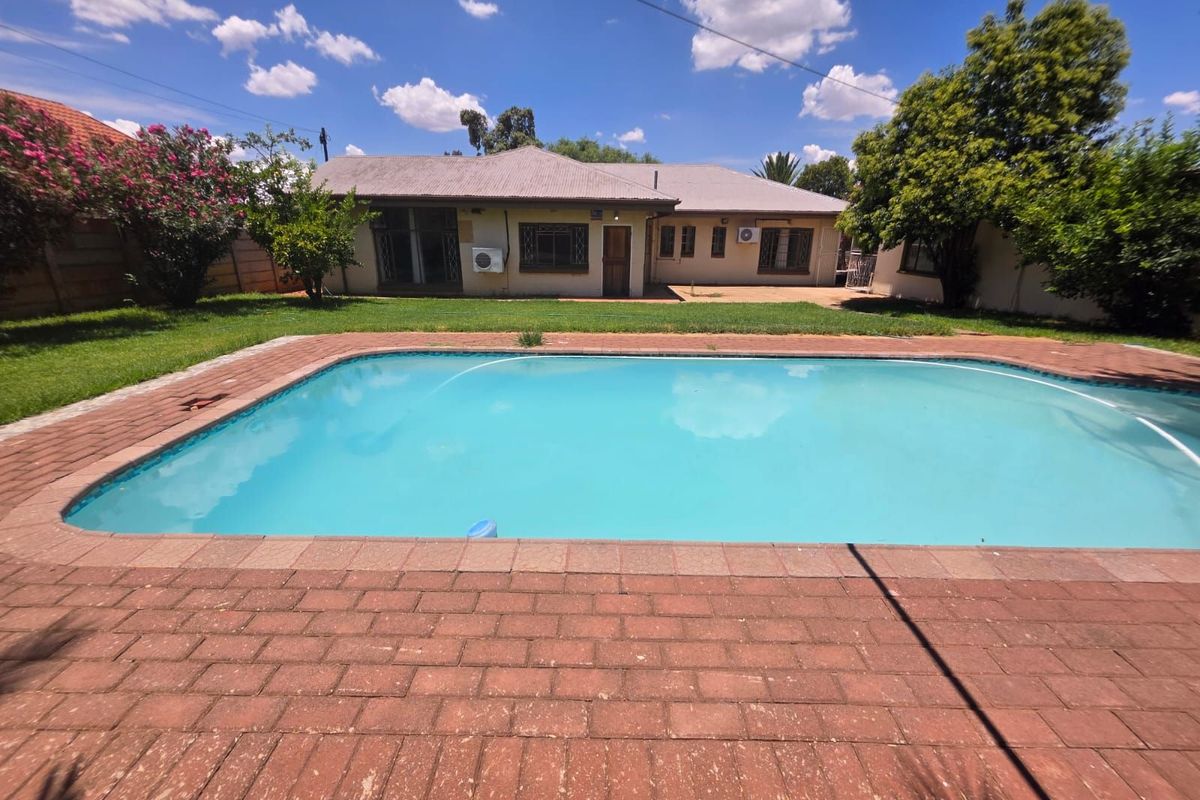 House For Sale in Klisserville - Photo 3