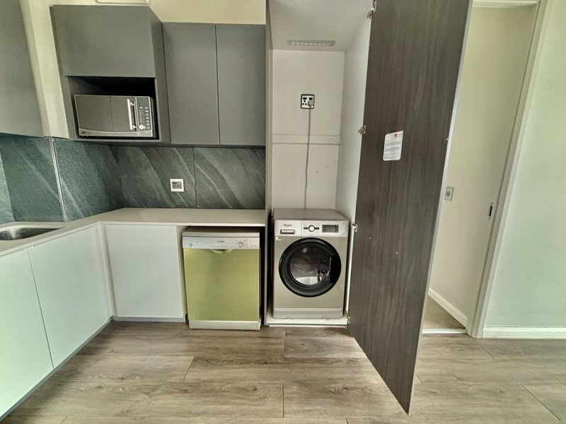 Apartment For Sale in Menlyn - Photo 3