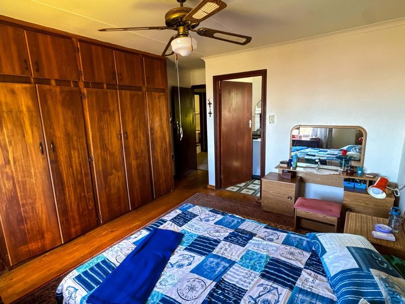 House For Sale in Dana Bay - Photo 9