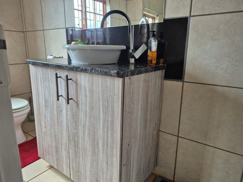 House For Sale in Kuruman Central - Photo 9