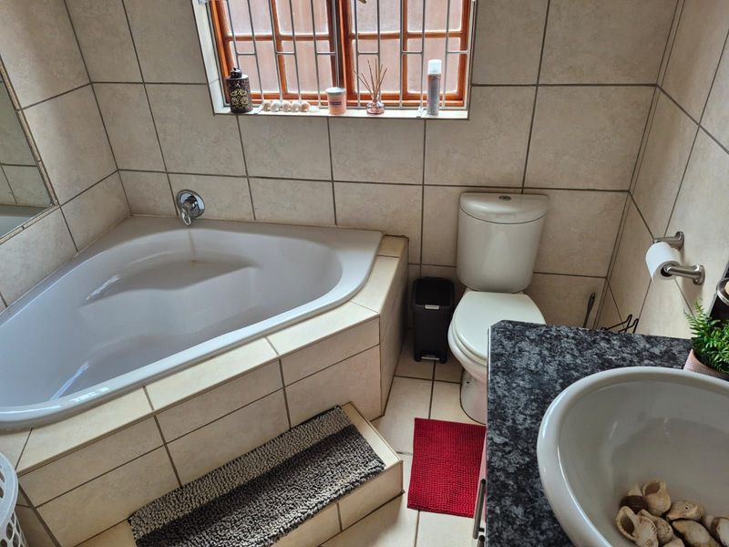 House For Sale in Kuruman Central - Photo 7