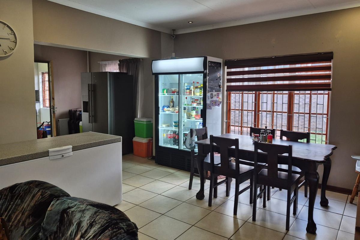House For Sale in Kuruman Central - Photo 3