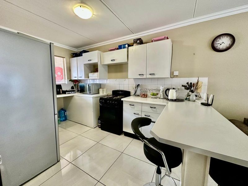 Apartment For Sale in Krugersdorp North - Photo 6
