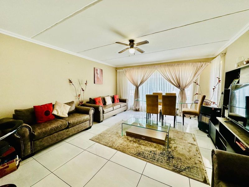 Apartment For Sale in Krugersdorp North - Photo 3