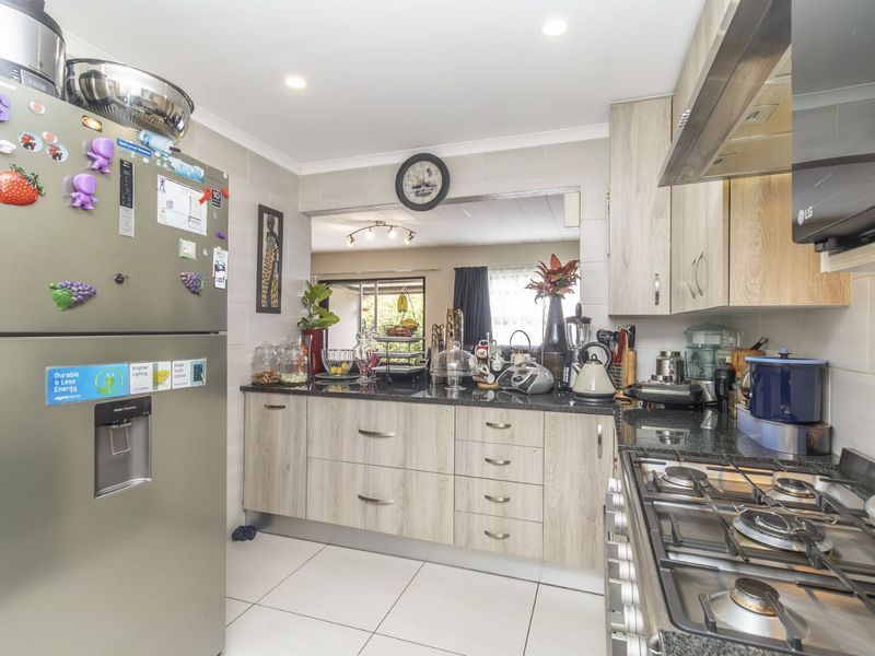 Townhouse For Sale in Honeydew Ridge - Photo 8