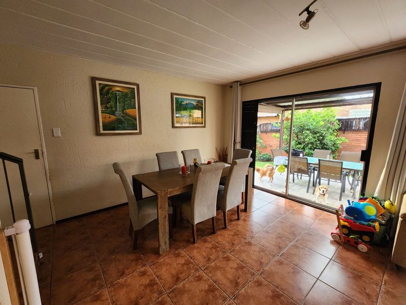 Townhouse For Sale in Honeydew Ridge - Photo 4