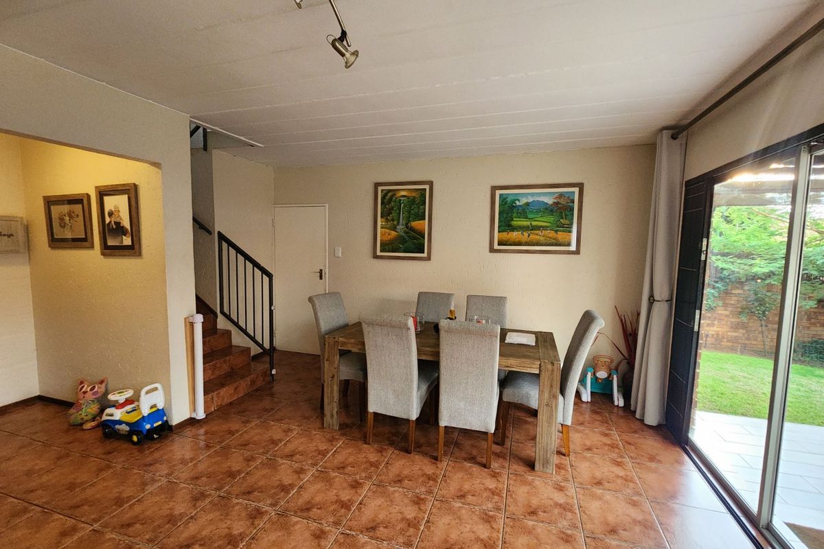 Townhouse For Sale in Honeydew Ridge - Photo 5