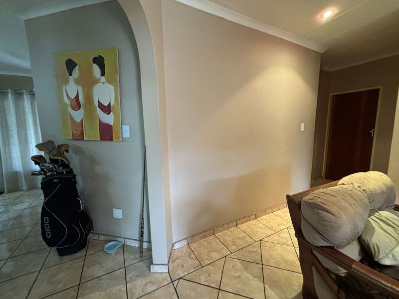 Townhouse For Sale in Aquapark - Photo 8