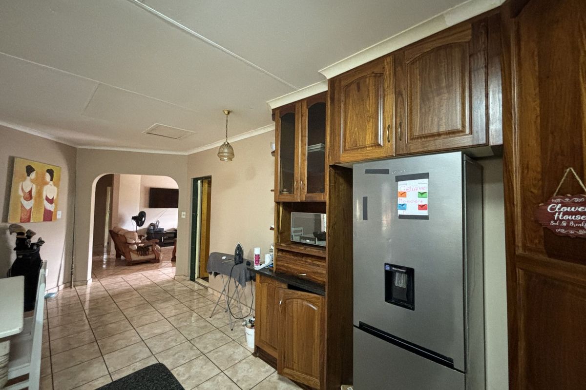 Townhouse For Sale in Aquapark - Photo 2