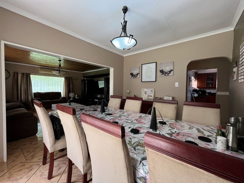 House For Sale in Murrayfield - Photo 9