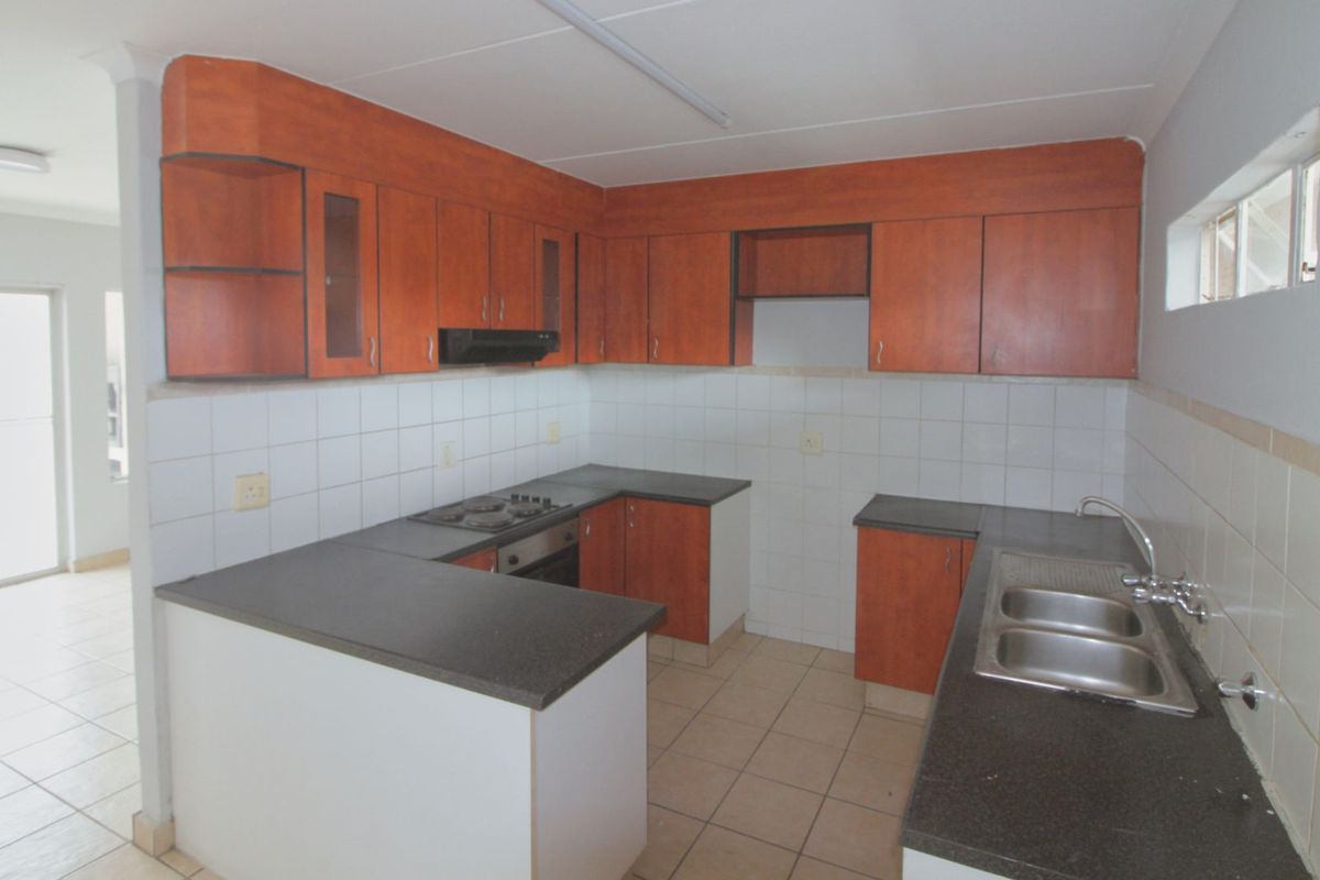 House For Sale in Noordhang - Photo 4