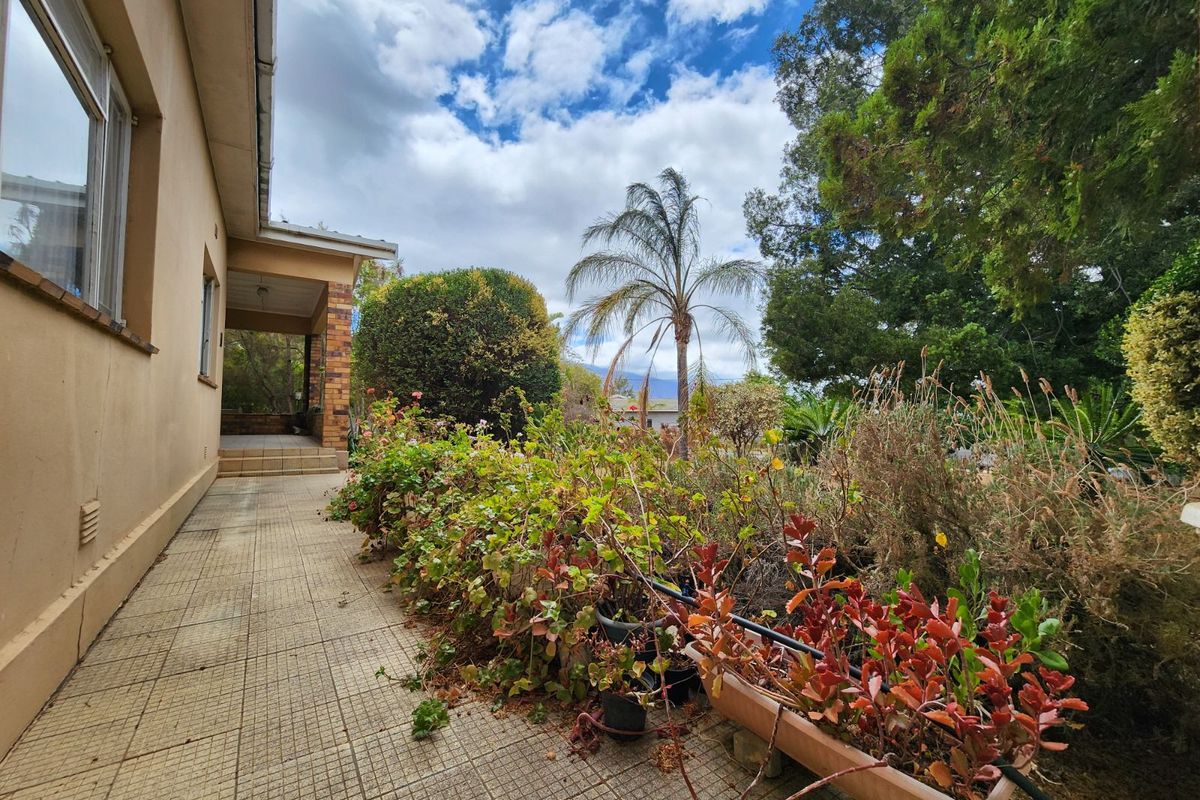 House For Sale in Ashton Central - Photo 4