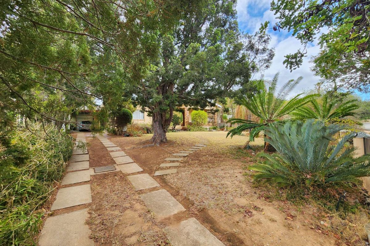 House For Sale in Ashton Central - Photo 2