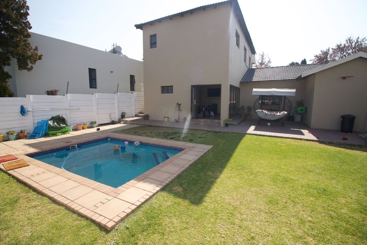 House To Rent in Randpark Ridge - Photo 3