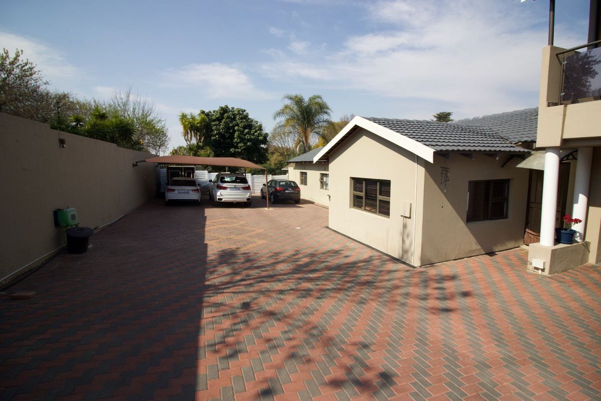 House To Rent in Randpark Ridge - Photo 2