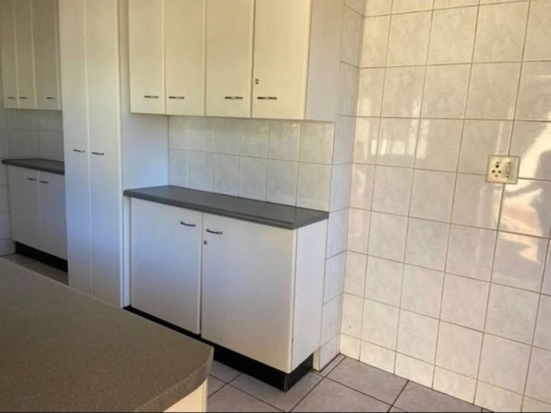 House For Sale in Norkem Park - Photo 2