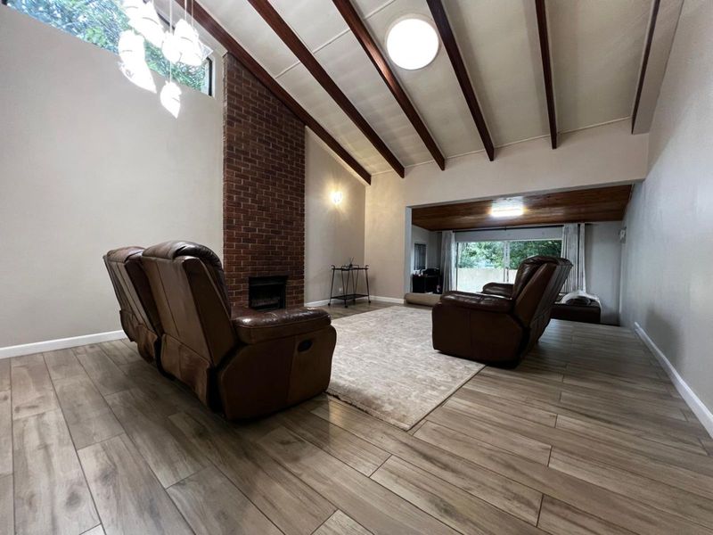 House For Sale in De Bruinpark - Photo 8