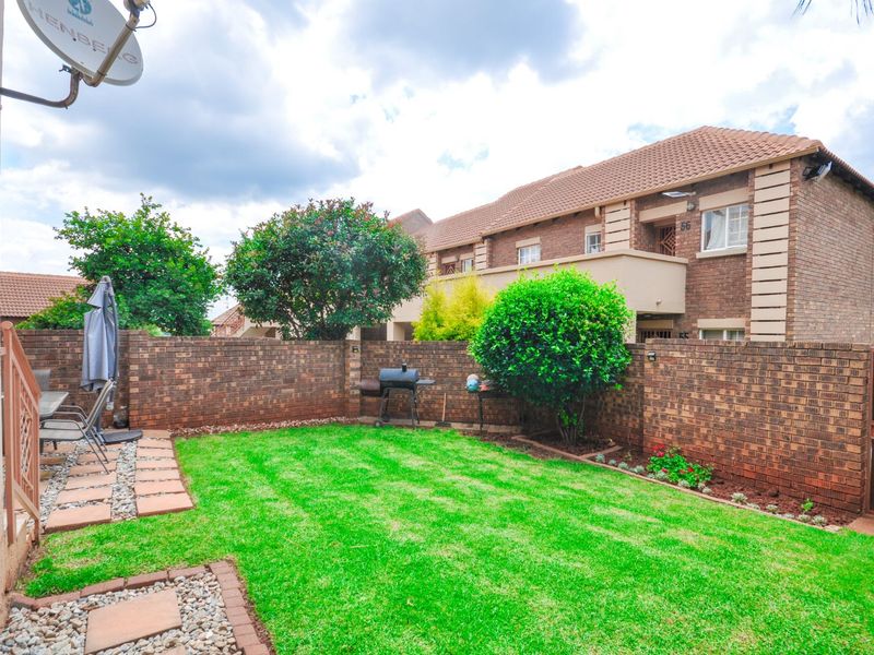 Apartment For Sale in Mooikloof Ridge - Photo 3