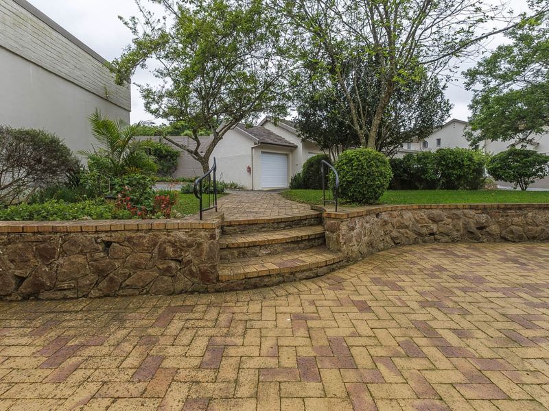 Townhouse For Sale in Kloof Central - Photo 5