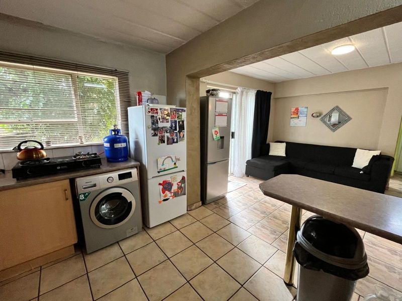 Townhouse For Sale in Witfield - Photo 10