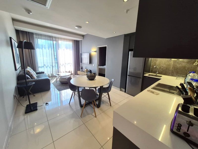 Apartment For Sale in Sandown - Photo 2