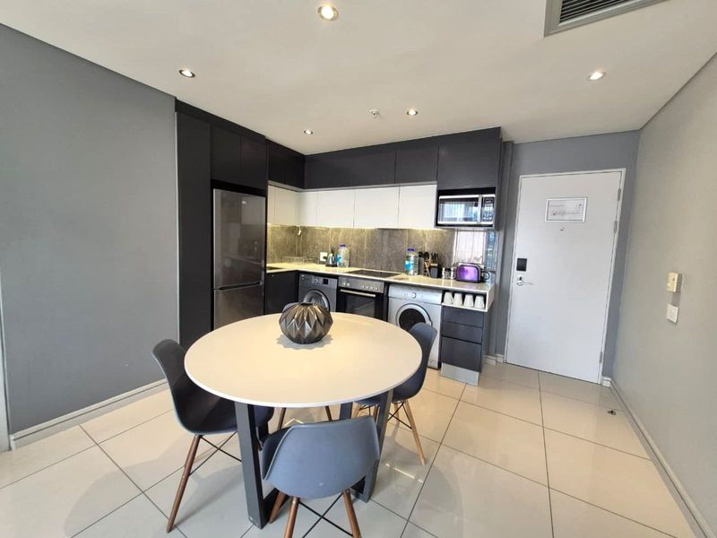 Apartment For Sale in Sandown - Photo 4