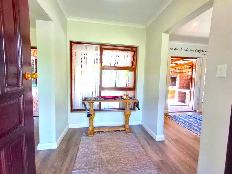 House For Sale in Loerie Park - Photo 6