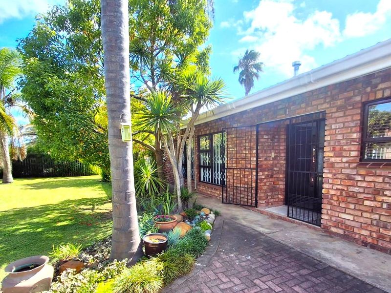 House For Sale in Loerie Park - Photo 3