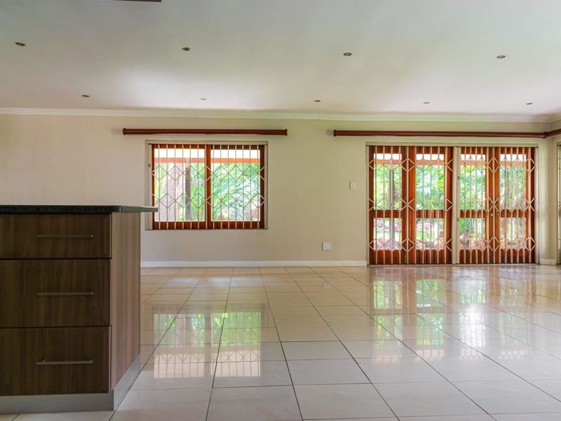 House For Sale in Bromhof - Photo 6