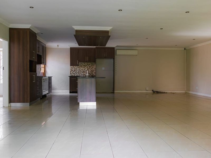 House For Sale in Bromhof - Photo 7