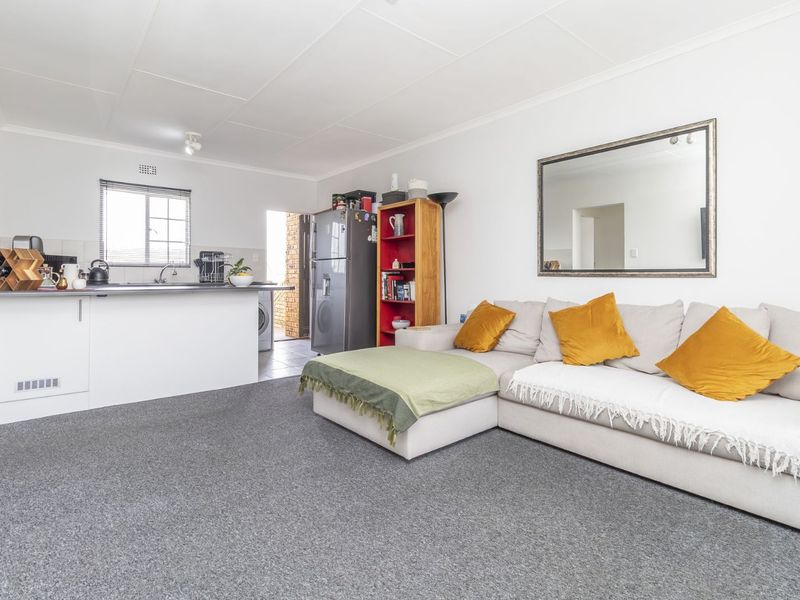 Apartment For Sale in Radiokop - Photo 8