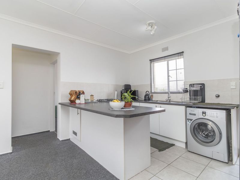 Apartment For Sale in Radiokop - Photo 5