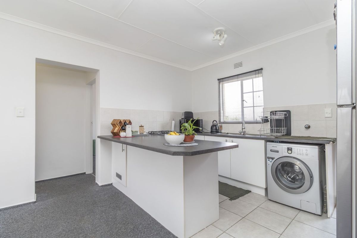 Apartment For Sale in Radiokop - Photo 5