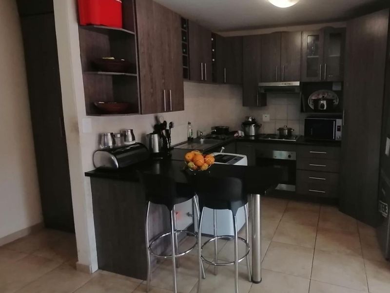 Apartment For Sale in Norkem Park - Photo 2