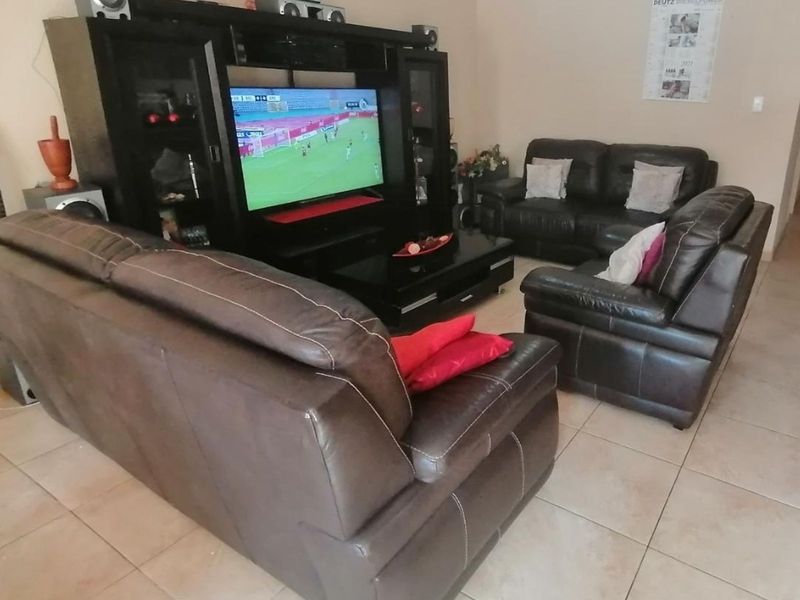 Apartment For Sale in Norkem Park - Photo 3