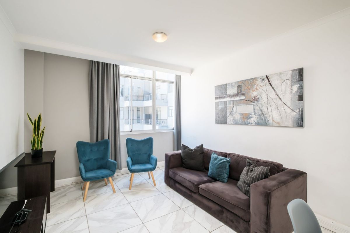 Apartment For Sale in Cape Town City Centre - Photo 2